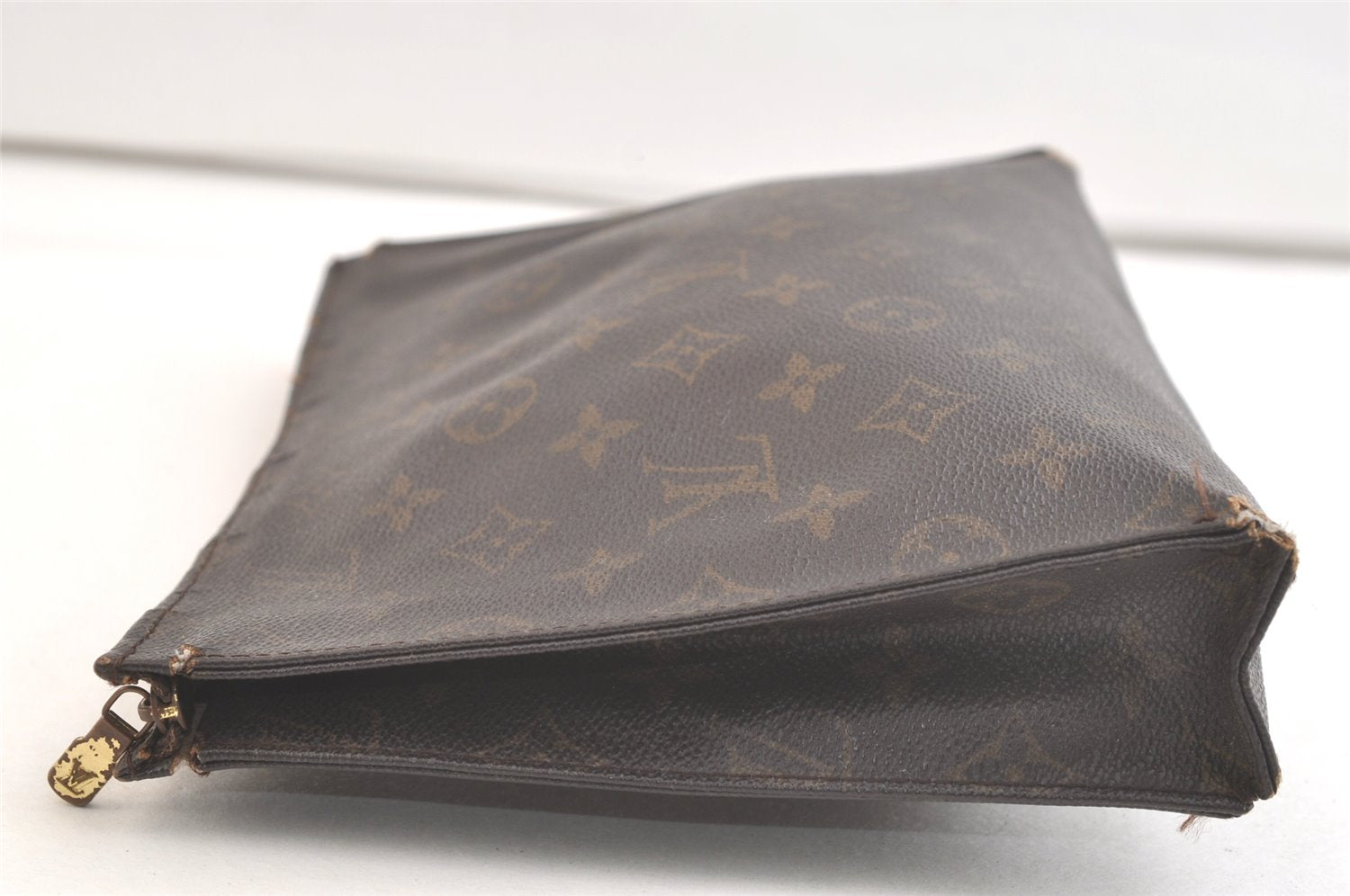 Authentic Louis Vuitton Monogram Poche Toilette 26 M47542 Cosmetics Pouch 3559K