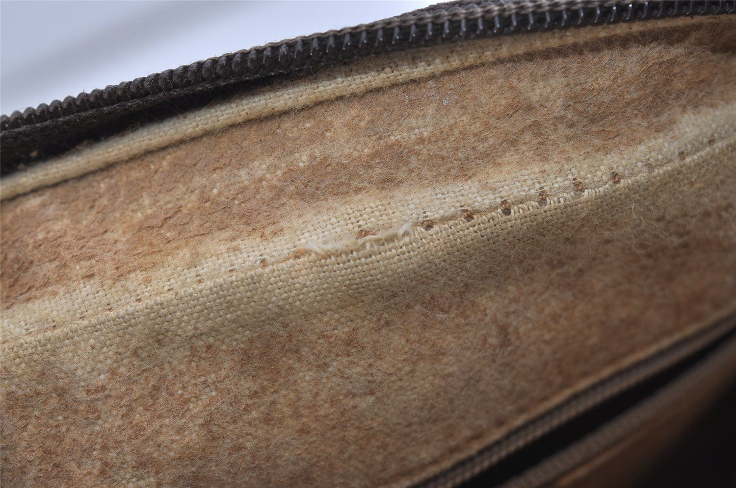 Authentic GUCCI Vintage Shoulder Cross Body Bag GG PVC Leather Purse Brown 3564I