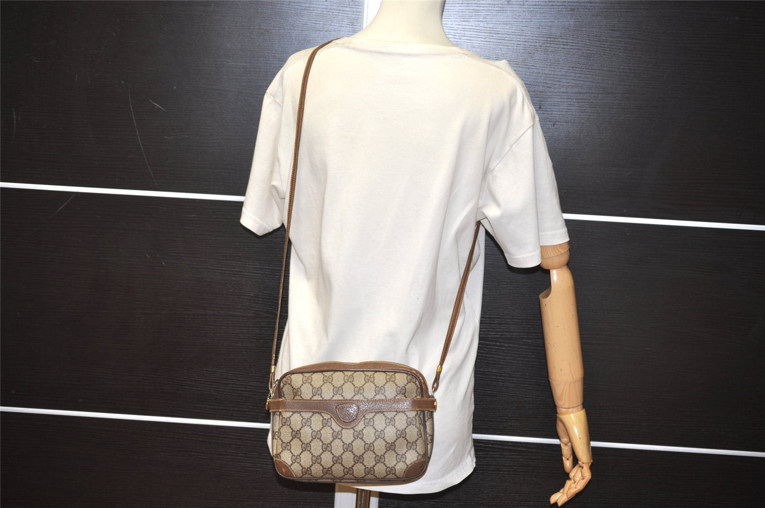 Authentic GUCCI Vintage Shoulder Cross Body Bag GG PVC Leather Purse Brown 3564I