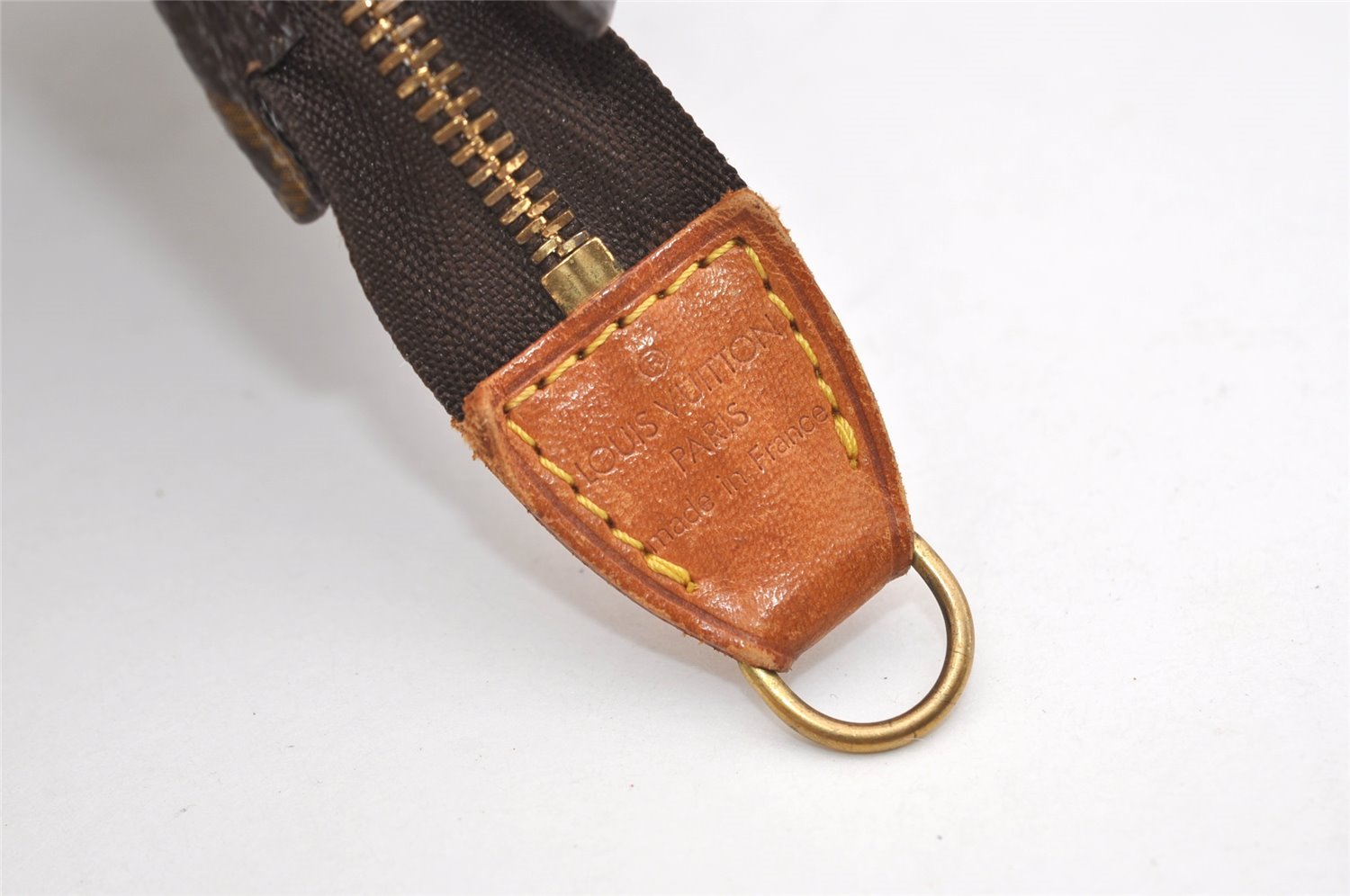 Authentic Louis Vuitton Monogram Pouch Purse For Bucket PM LV 3566J