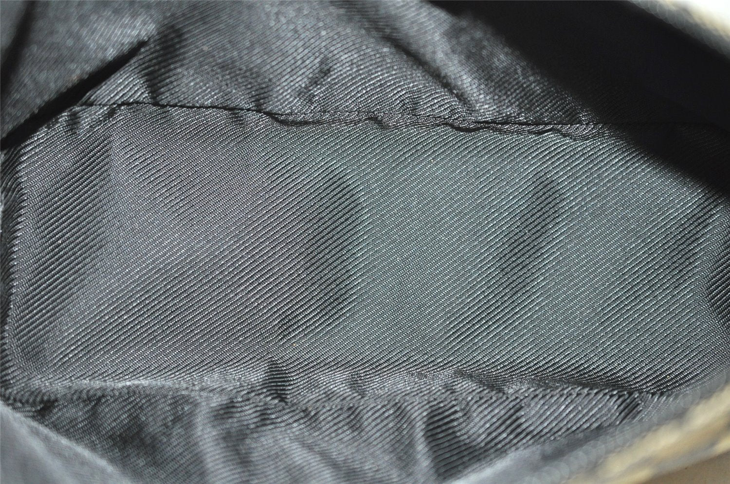 Authentic GUCCI Hand Bag Pouch Purse GG Canvas Leather 0391103 Black 3571I