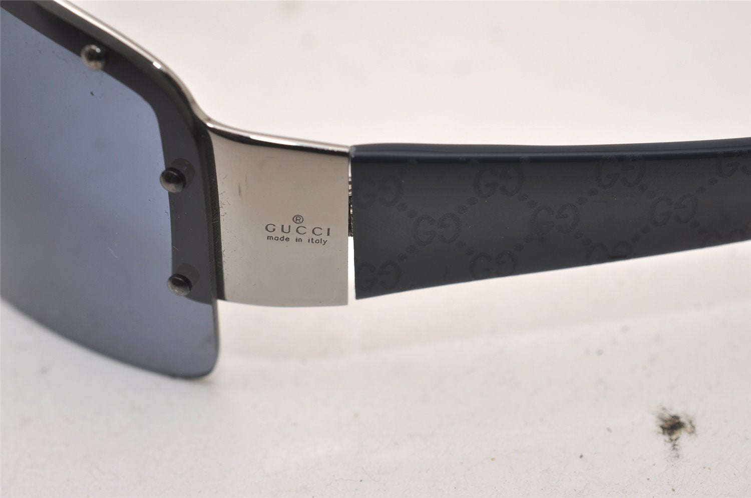 Authentic GUCCI Sunglasses Vintage Studded GG 1823/S Plastic Navy Blue 3573J