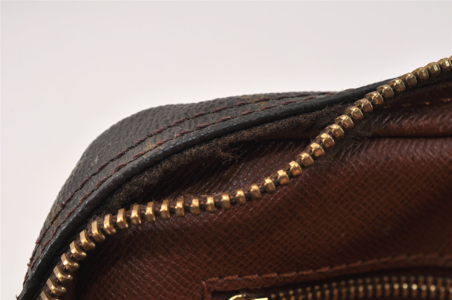 Authentic Louis Vuitton Monogram Marly Dragonne GM M51825 Clutch Bag LV 3575K