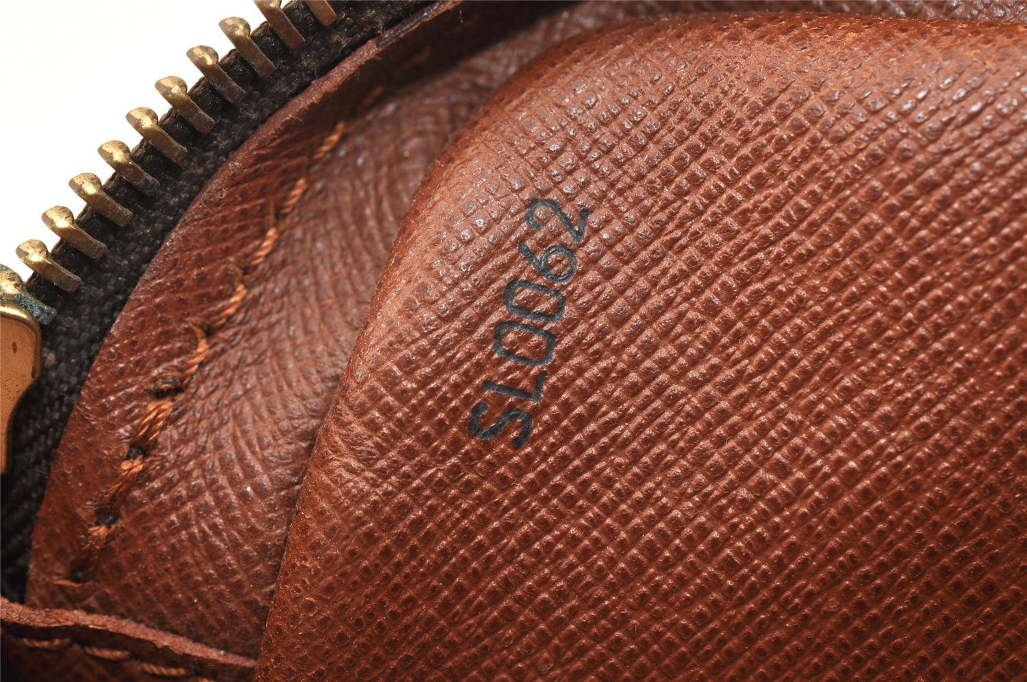 Authentic Louis Vuitton Monogram Marly Dragonne GM M51825 Clutch Bag LV 3575K