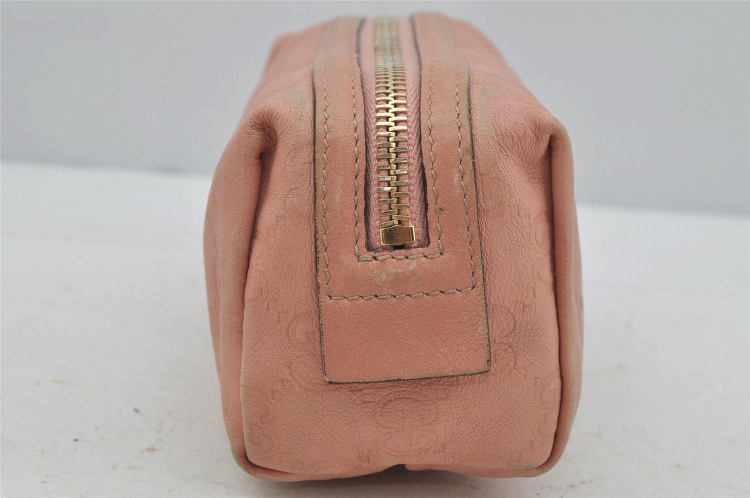 Authentic GUCCI Guccissima Heart GG Leather Pouch Purse 153228 Pink 3579J