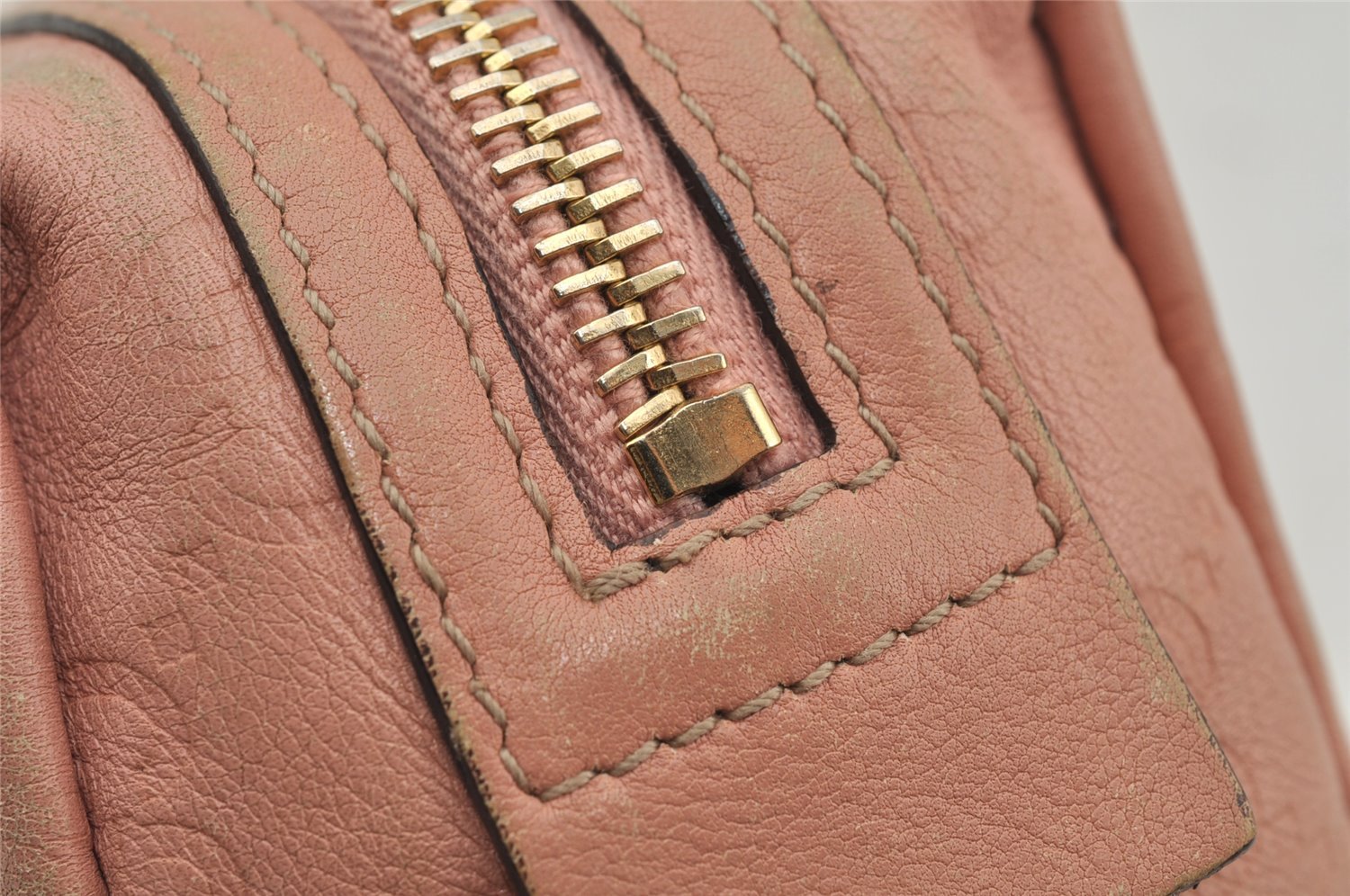 Authentic GUCCI Guccissima Heart GG Leather Pouch Purse 153228 Pink 3579J