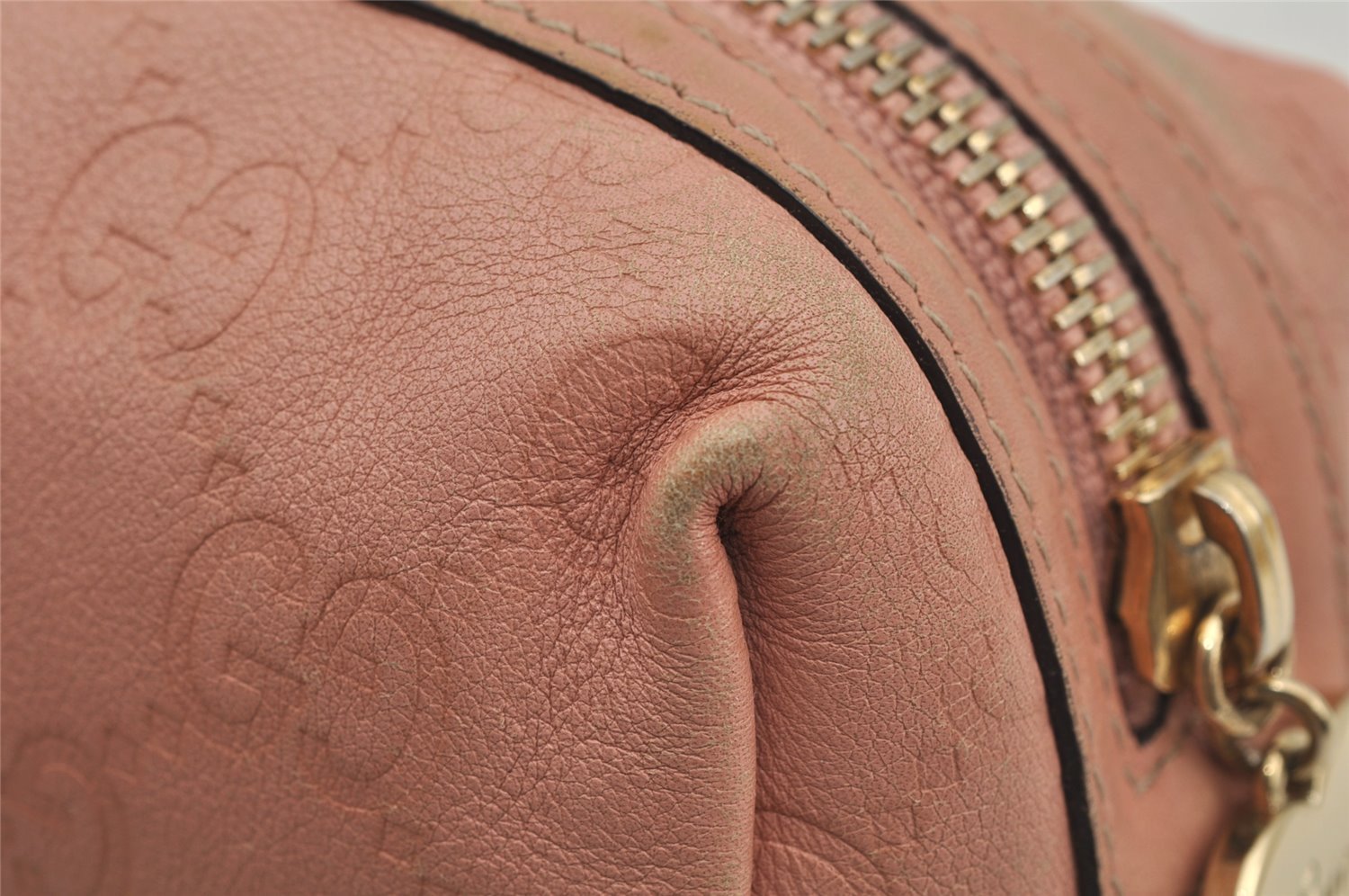 Authentic GUCCI Guccissima Heart GG Leather Pouch Purse 153228 Pink 3579J