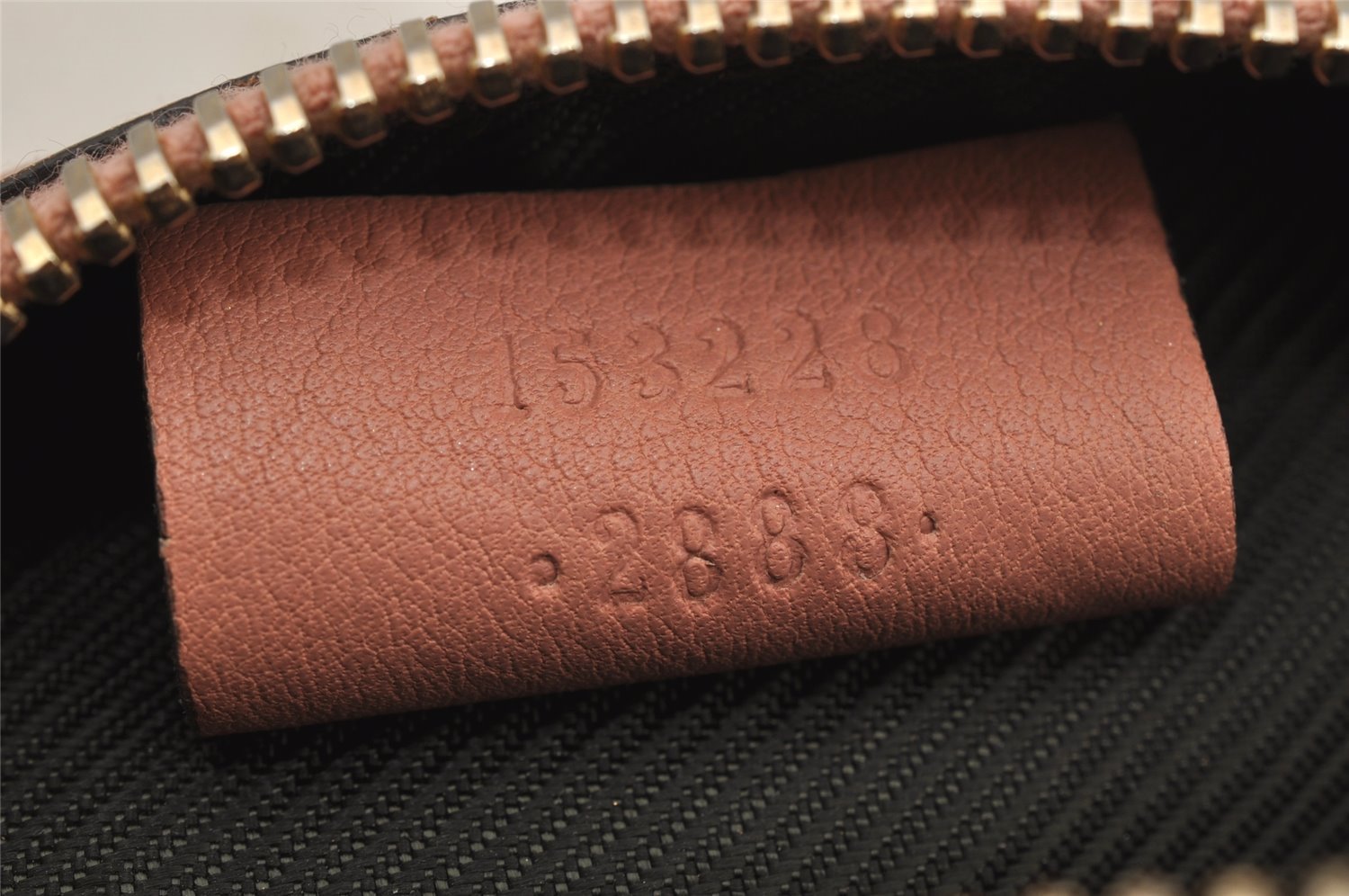 Authentic GUCCI Guccissima Heart GG Leather Pouch Purse 153228 Pink 3579J