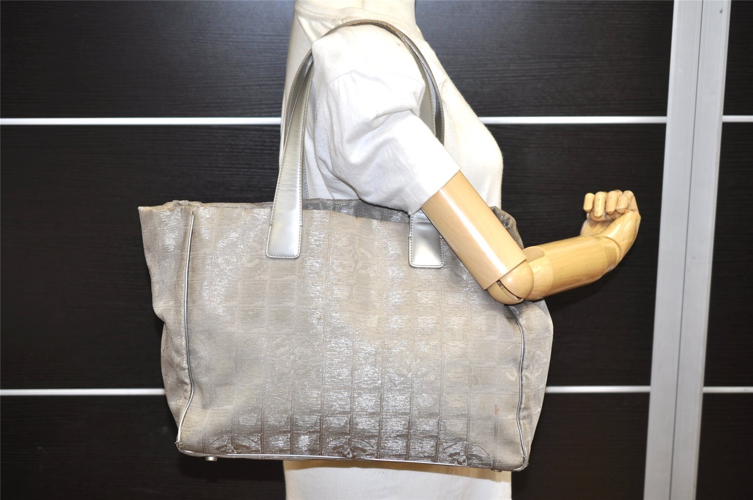 Authentic CHANEL New Travel Line Shoulder Tote Bag Nylon Leather Silver 3580K