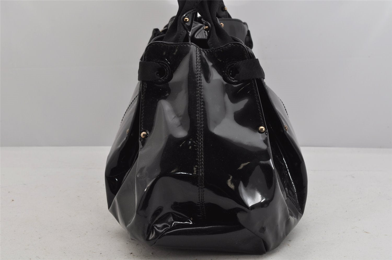 Authentic Salvatore Ferragamo Vara Ribbon Enamel Shoulder Tote Bag Black 3583K