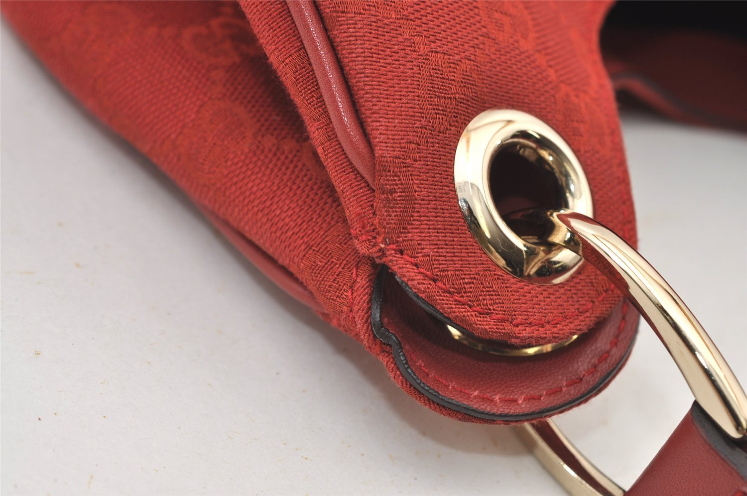 Authentic GUCCI Shoulder Hand Bag Purse GG Canvas Leather 257268 Red 3590J