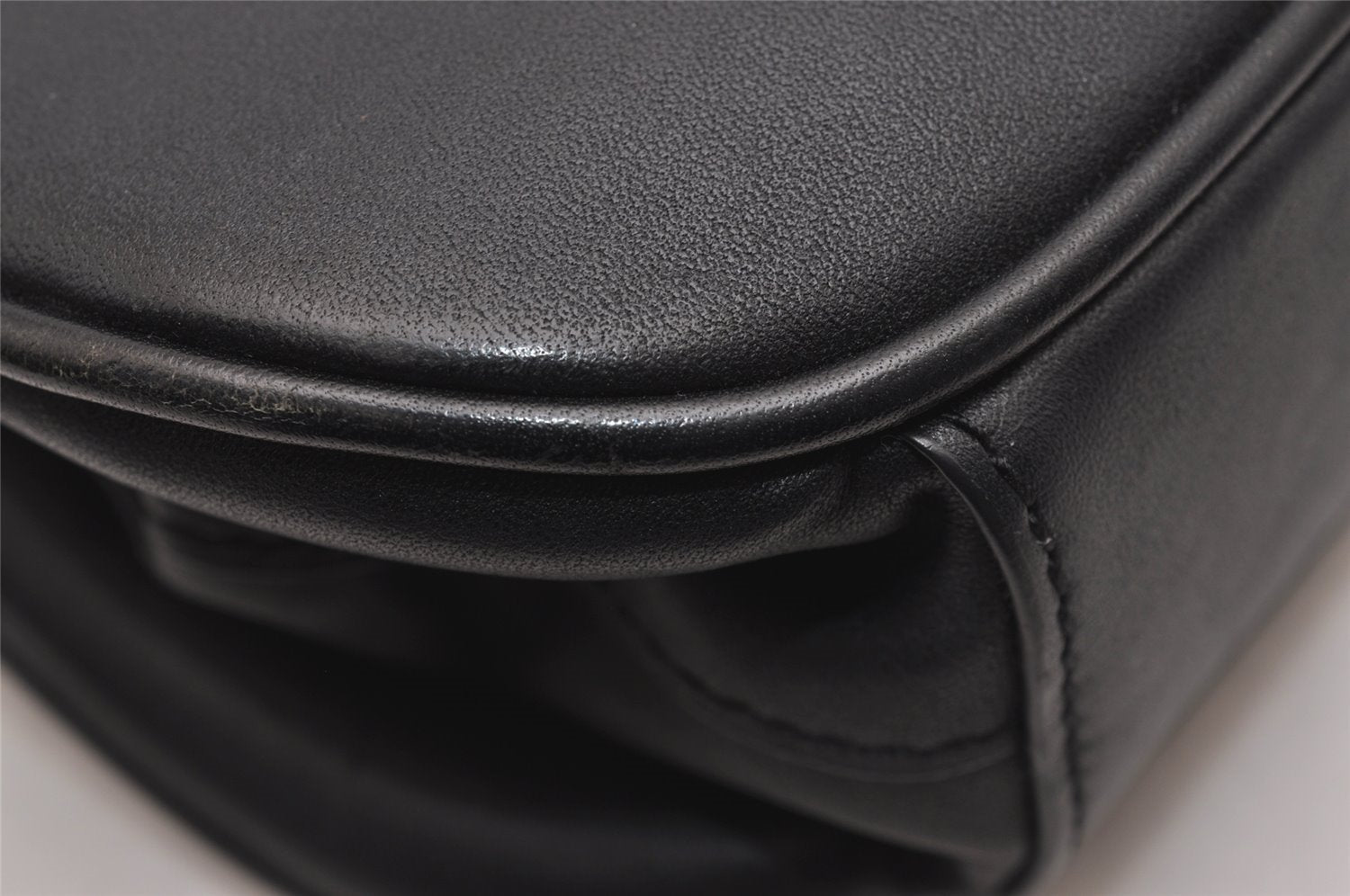 Authentic BURBERRY Vintage Leather Shoulder Cross Body Bag Purse Black 3593J