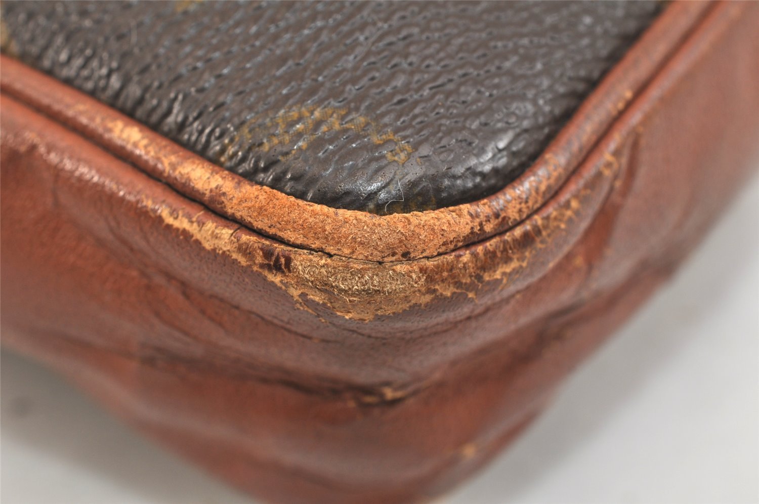 Authentic Louis Vuitton Monogram Pochette Sport Clutch Hand Bag Old Model 3603K