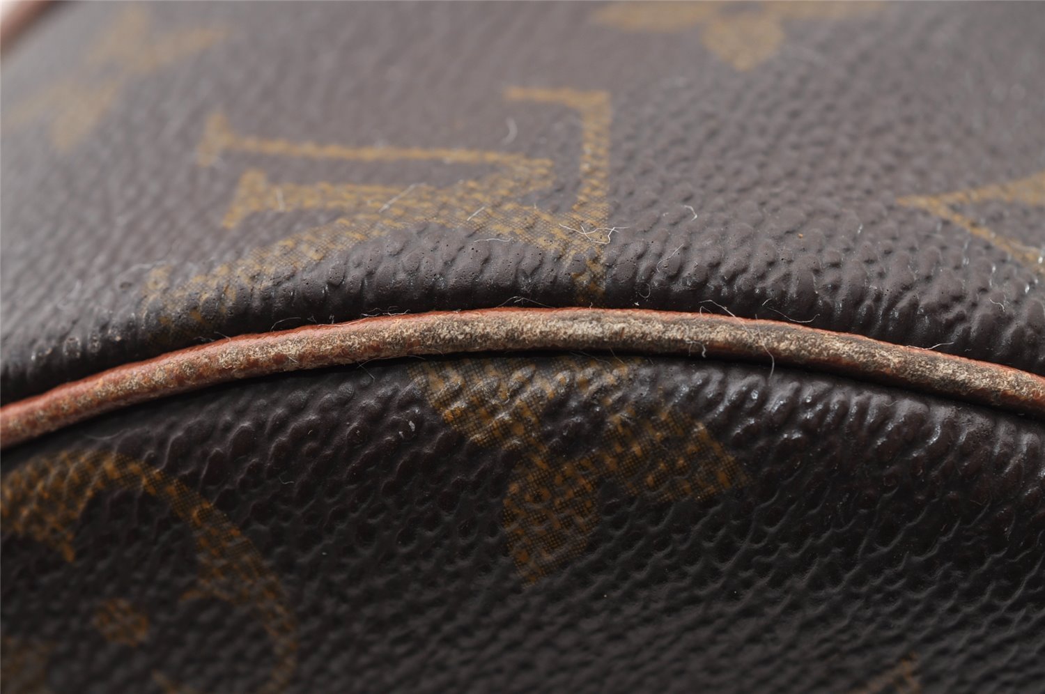 Authentic Louis Vuitton Monogram Papillon 26 Hand Bag Old Model LV 3609I