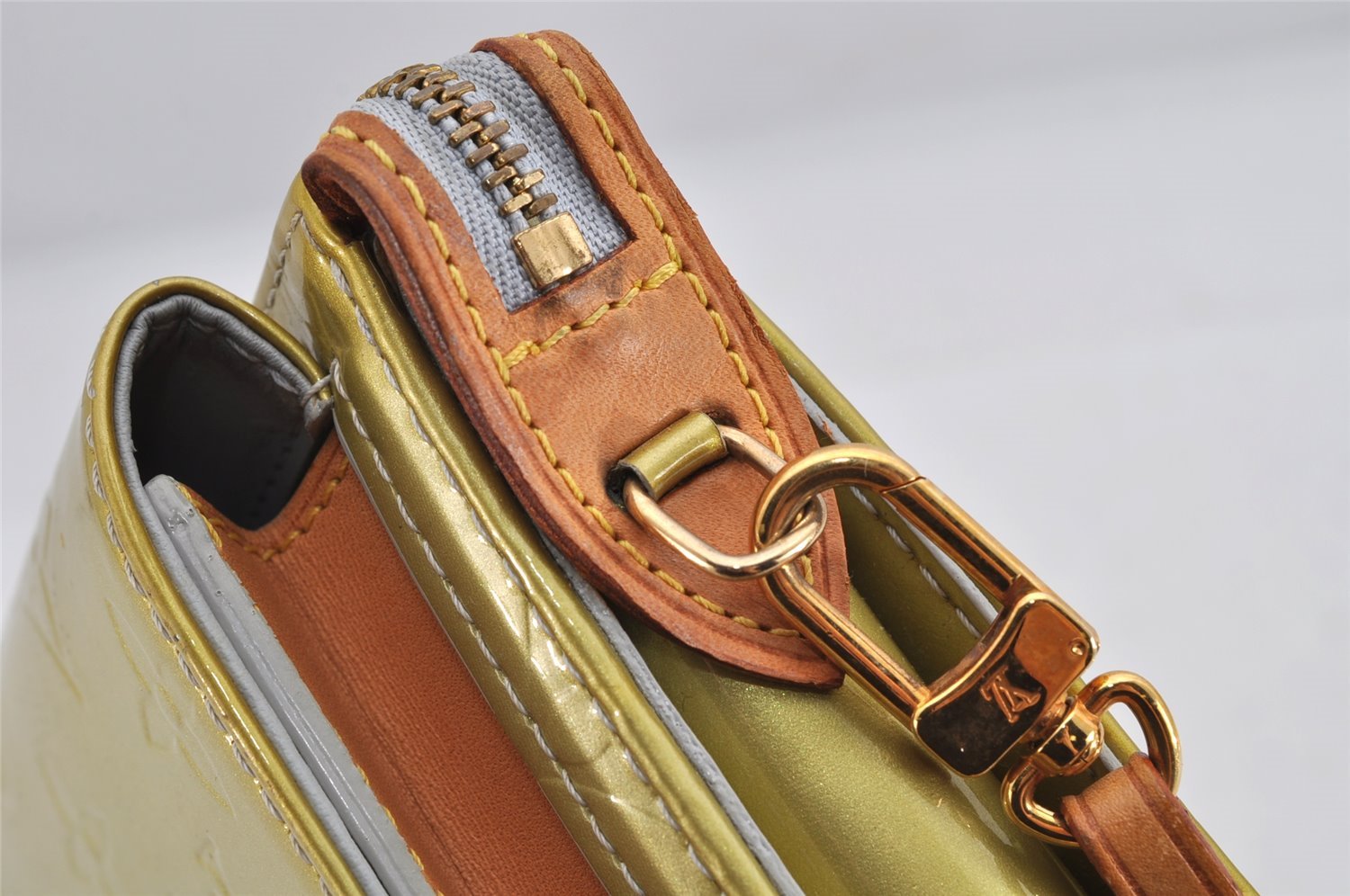 Auth Louis Vuitton Monogram Vernis Mott Shoulder Hand Bag Yellow M91030 LV 3614K