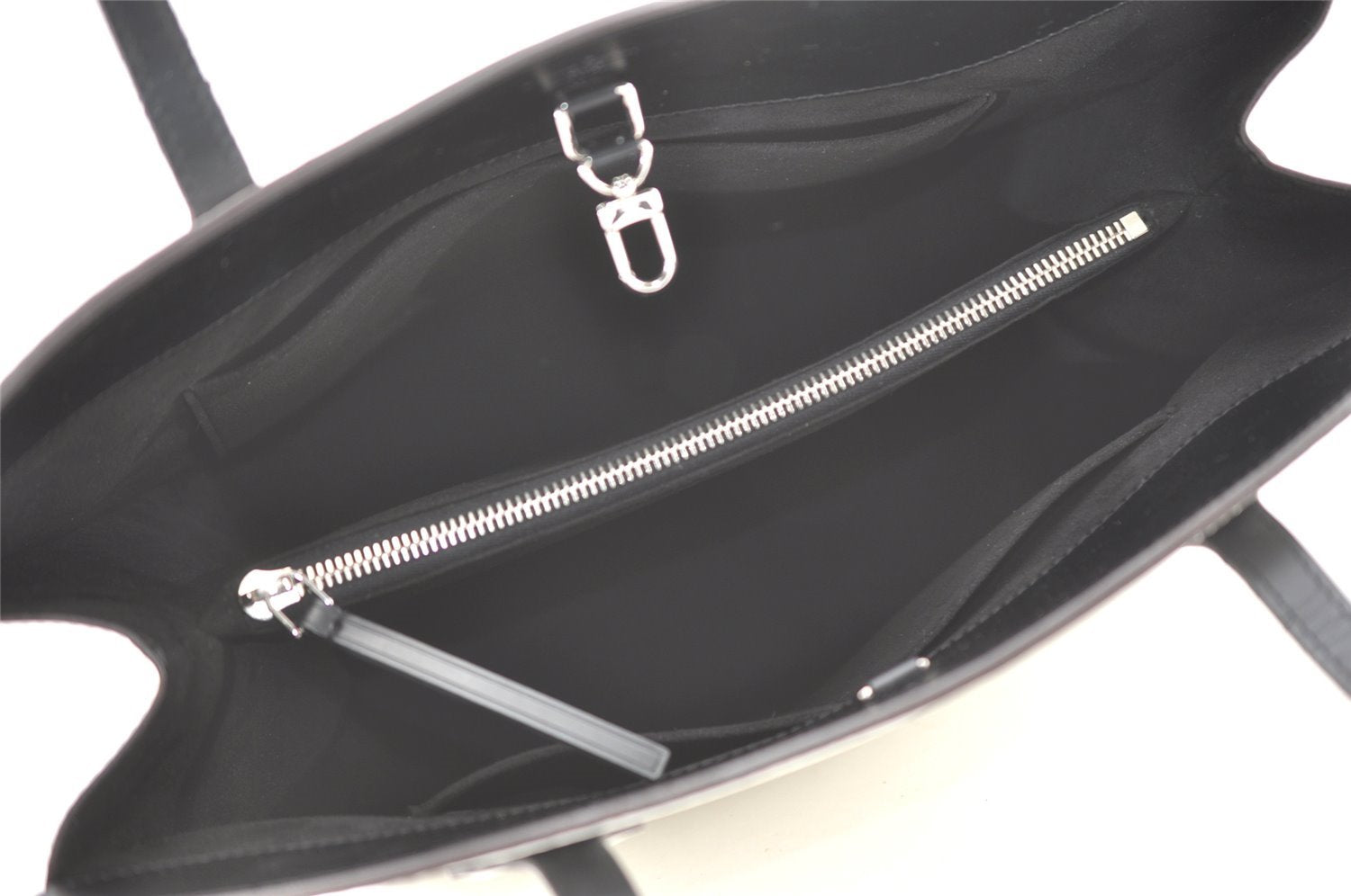 Authentic Louis Vuitton Epi Saint Jacques Shoulder Bag White M50045 LV 3615I