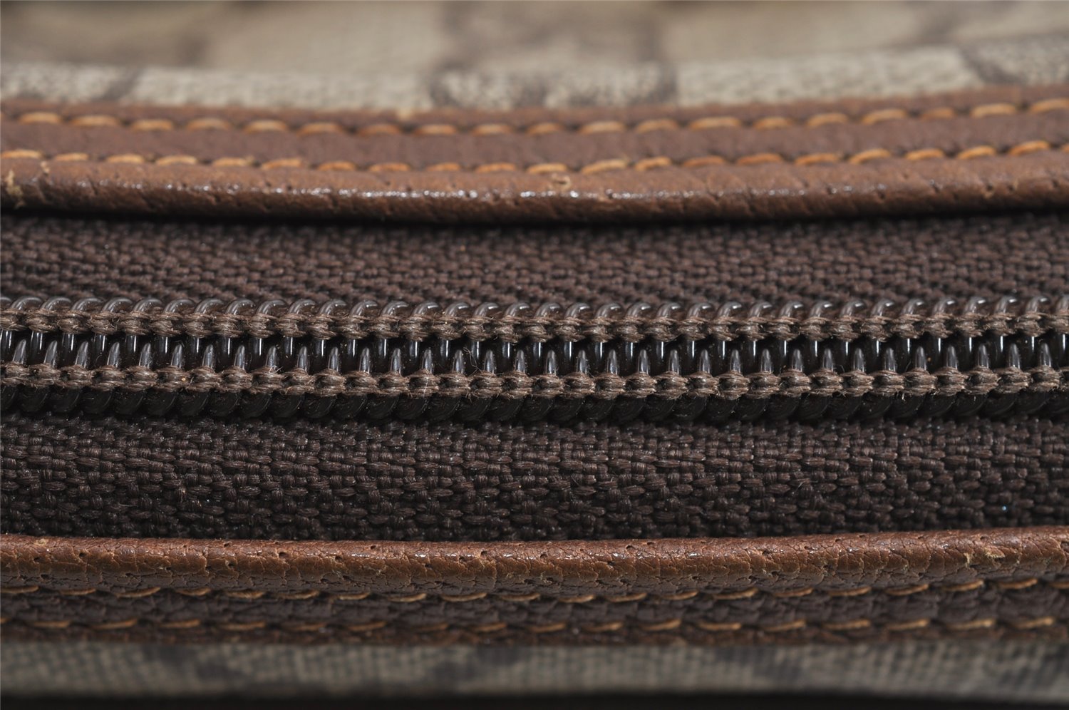 Authentic GUCCI Vintage Clutch Hand Bag Purse GG PVC Leather Brown 3620J