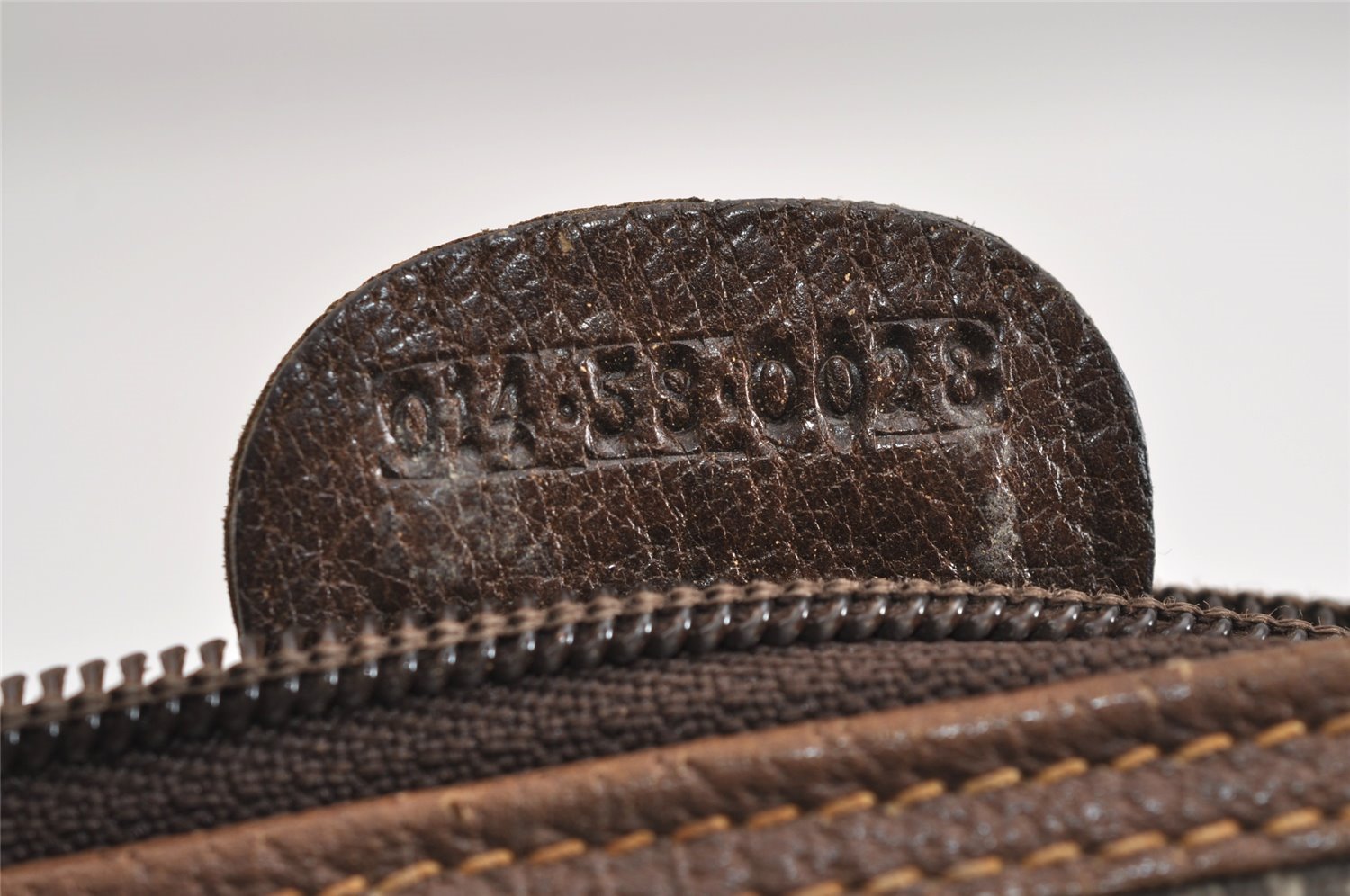 Authentic GUCCI Vintage Clutch Hand Bag Purse GG PVC Leather Brown 3620J