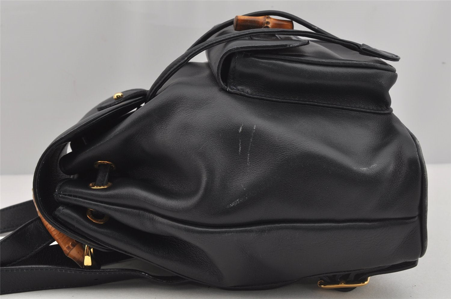 Authentic GUCCI Vintage Bamboo Drawstring Backpack Leather Navy 3631J