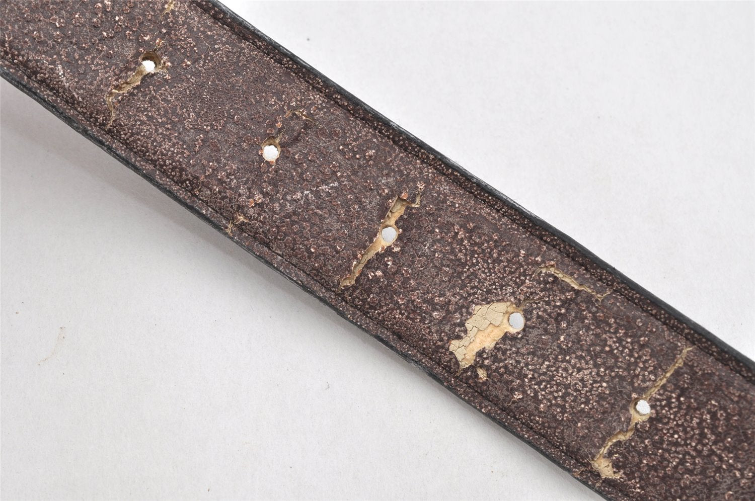 Authentic CHANEL Vintage Calf Skin Belt CC Logo 37.2-40.9