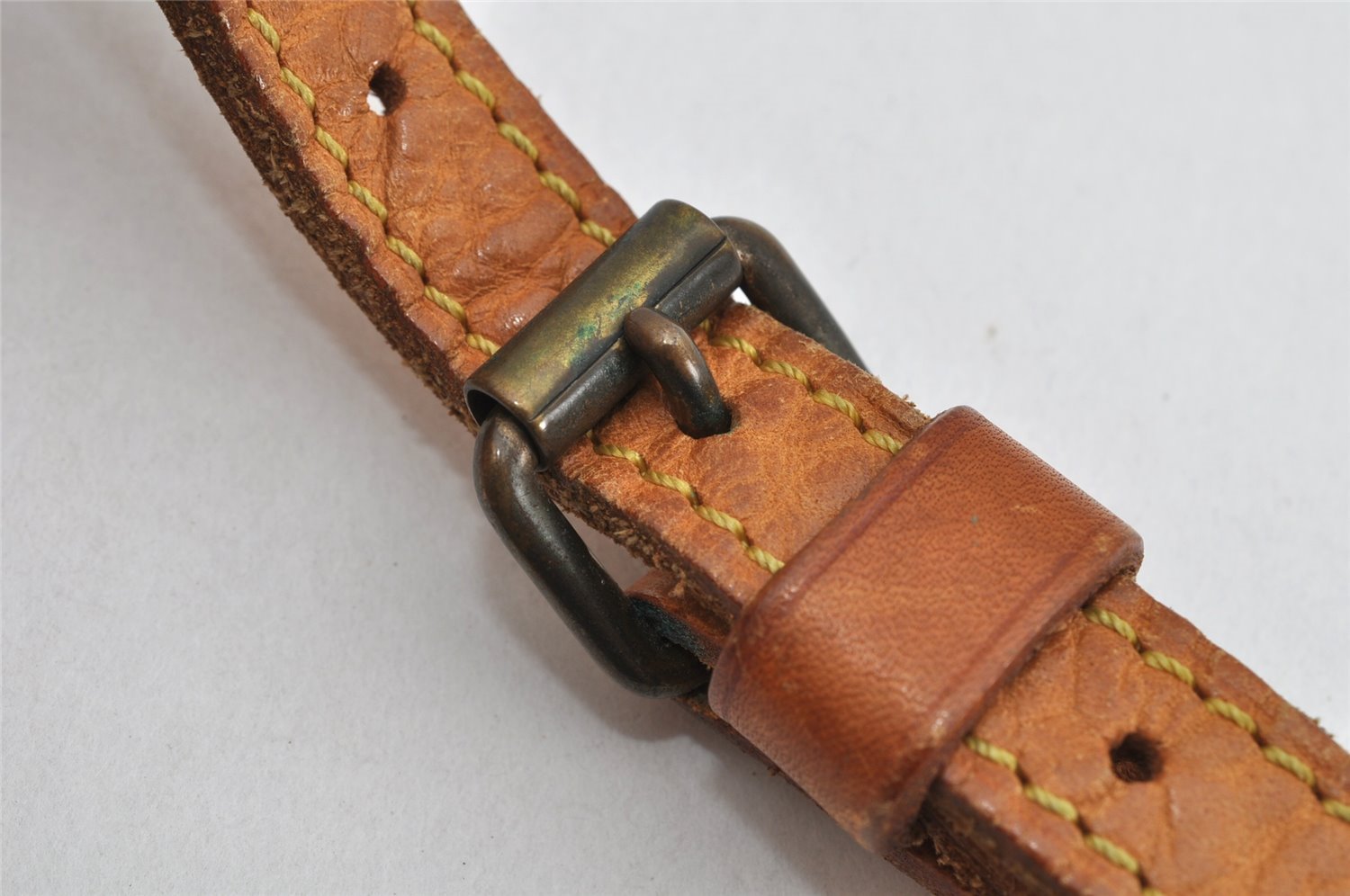 Authentic Louis Vuitton Leather Shoulder Strap Beige 37.8-46.9