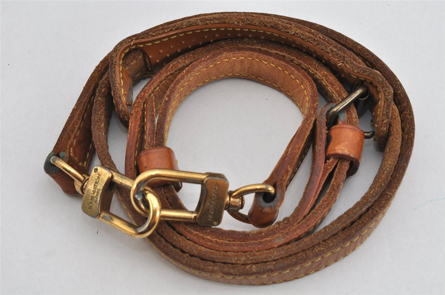 Authentic Louis Vuitton Leather Shoulder Strap Beige 37.8-46.9