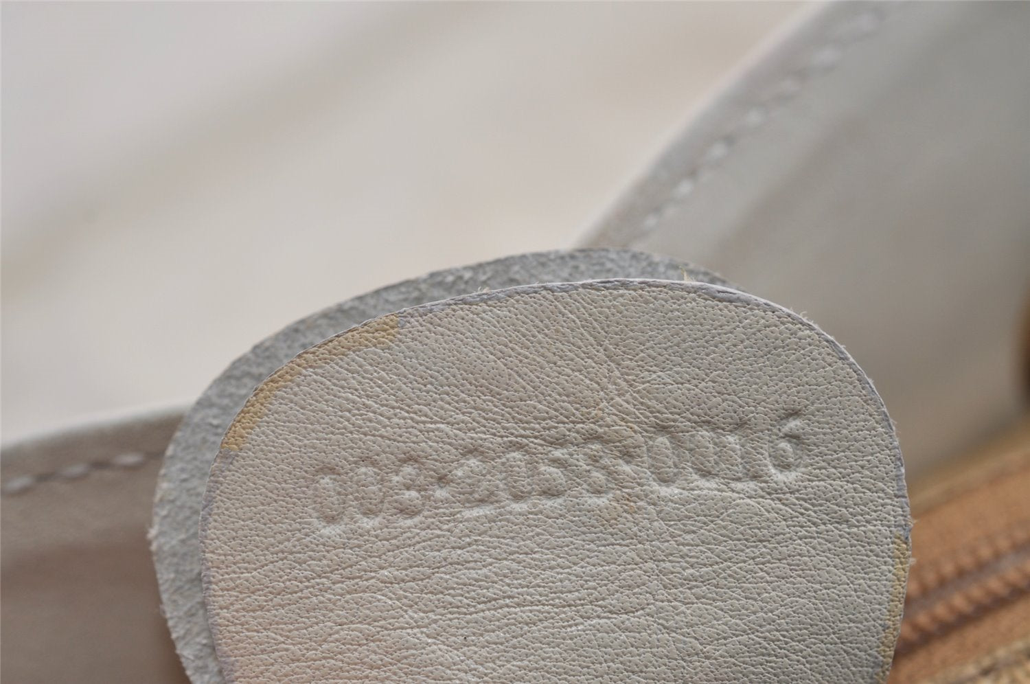 Authentic GUCCI Bamboo Drawstring Backpack Leather White 3647I