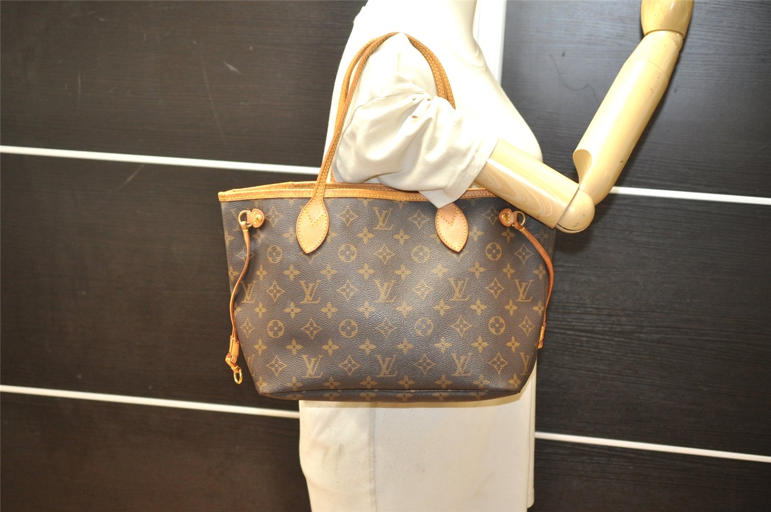 Authentic Louis Vuitton Monogram Neverfull PM Shoulder Tote Bag M40155 LV 3649K