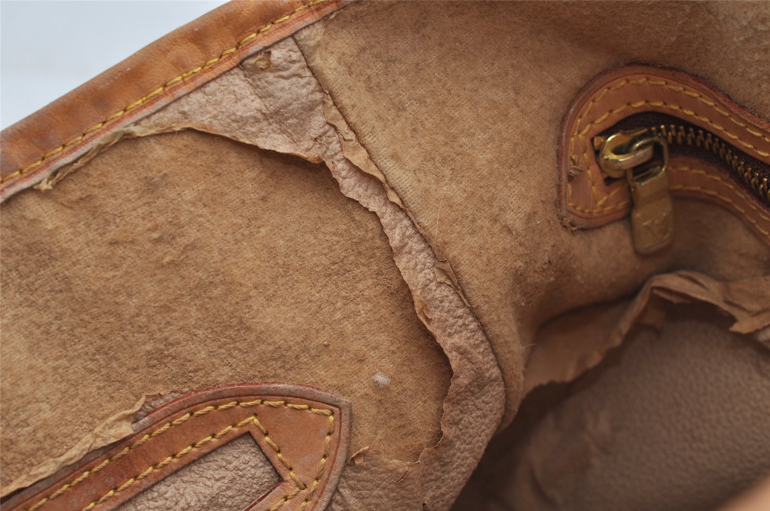 Authentic Louis Vuitton Monogram Bucket PM Shoulder Tote Bag M42238 LV 3651J