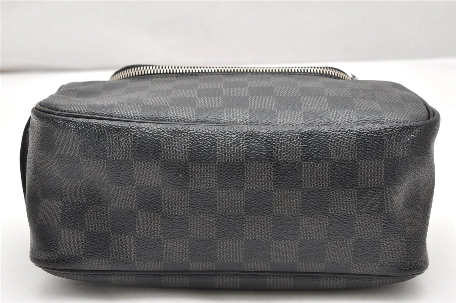 Authentic Louis Vuitton Damier Graphite Toilette Pouch Hand Bag N47625 LV 3651K