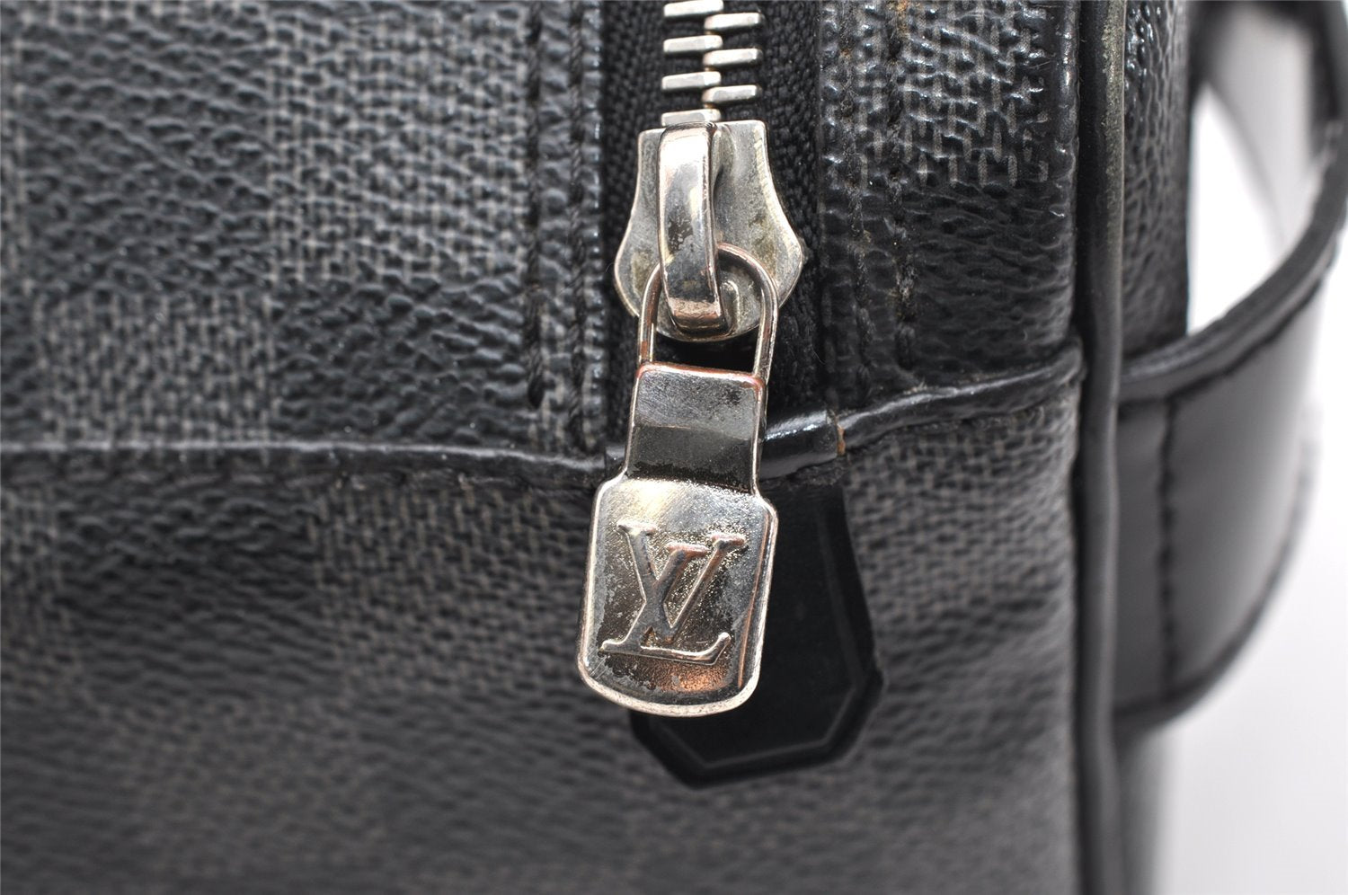 Authentic Louis Vuitton Damier Graphite Toilette Pouch Hand Bag N47625 LV 3651K