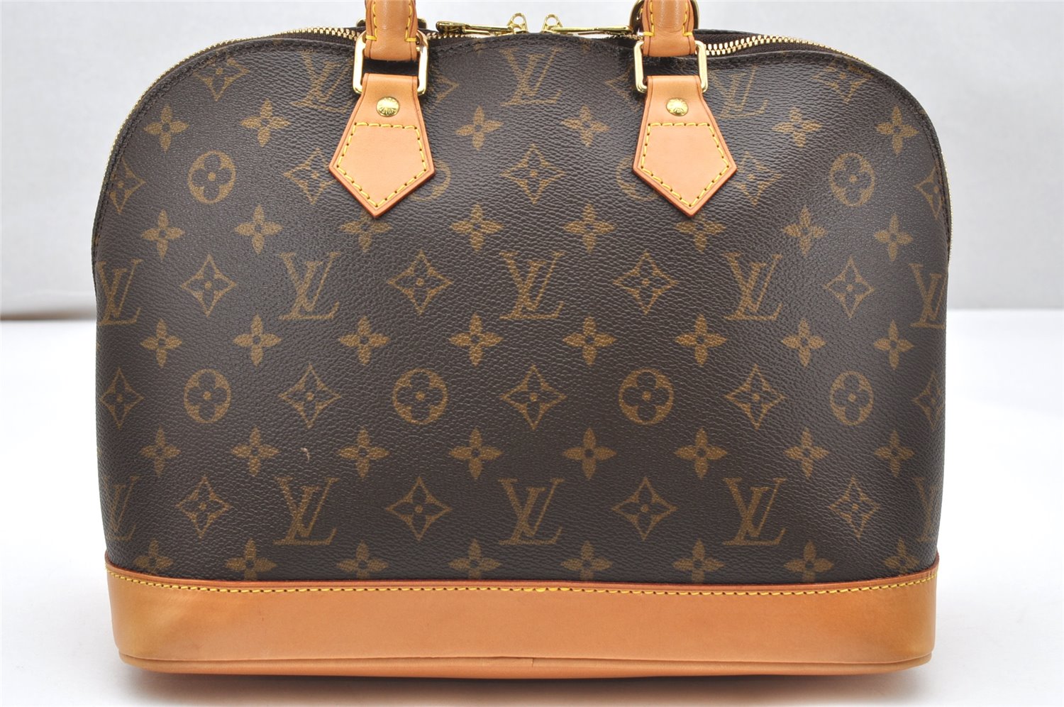 Authentic Louis Vuitton Monogram Alma Hand Bag Purse M51130 LV 3652K