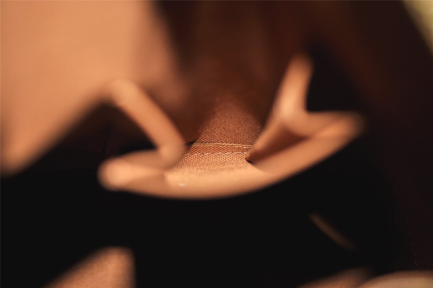 Authentic Louis Vuitton Monogram Alma Hand Bag Purse M51130 LV 3652K