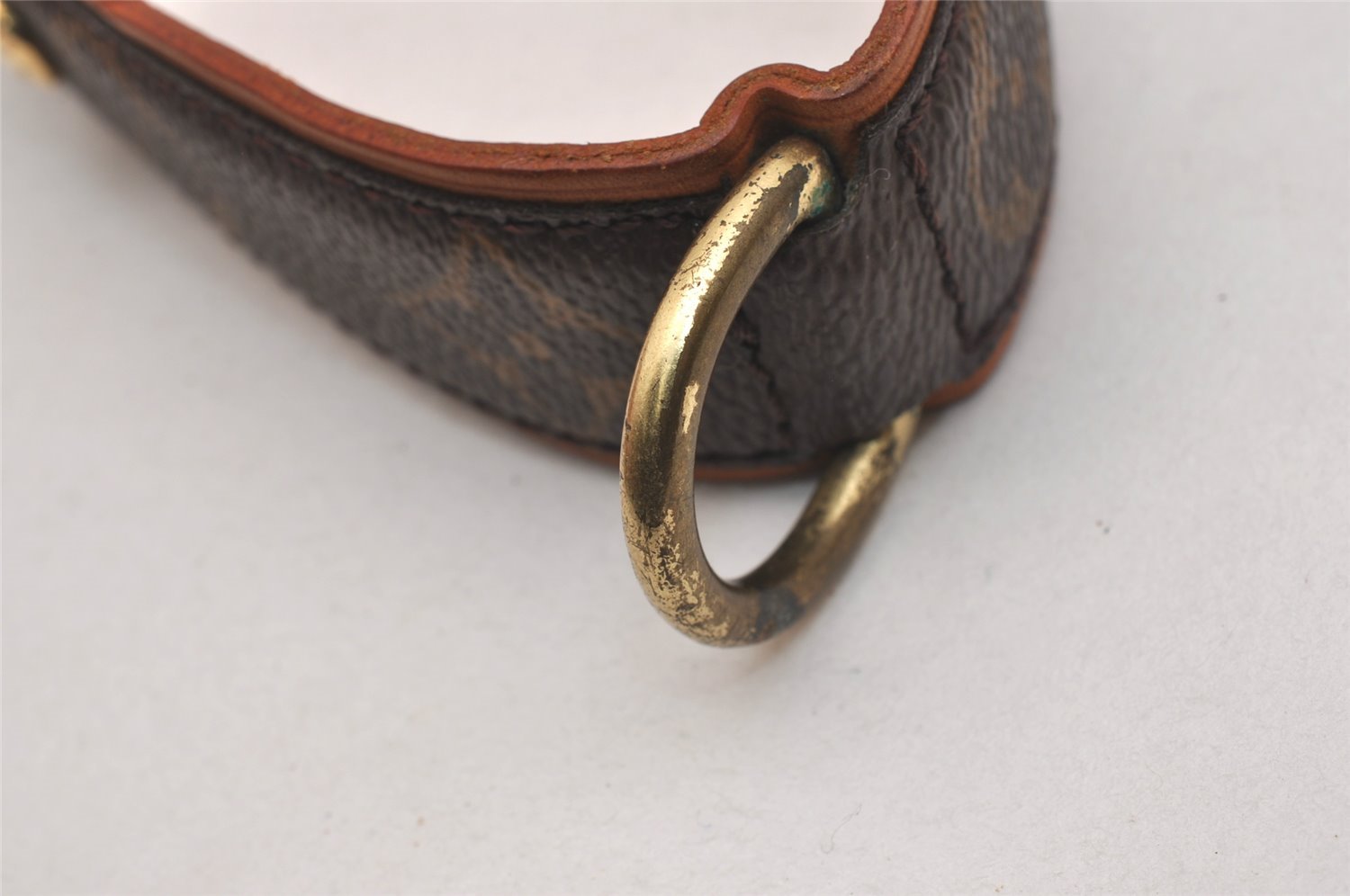 Authentic Louis Vuitton Monogram Collier Baxter GM Dog Collar M58070 LV 3654J