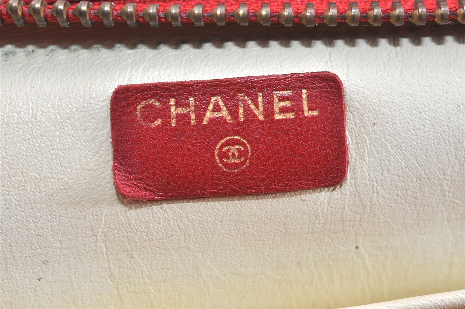 Authentic CHANEL Calf Skin Bicolore CC Logo Clutch Hand Bag Purse Red 3654K