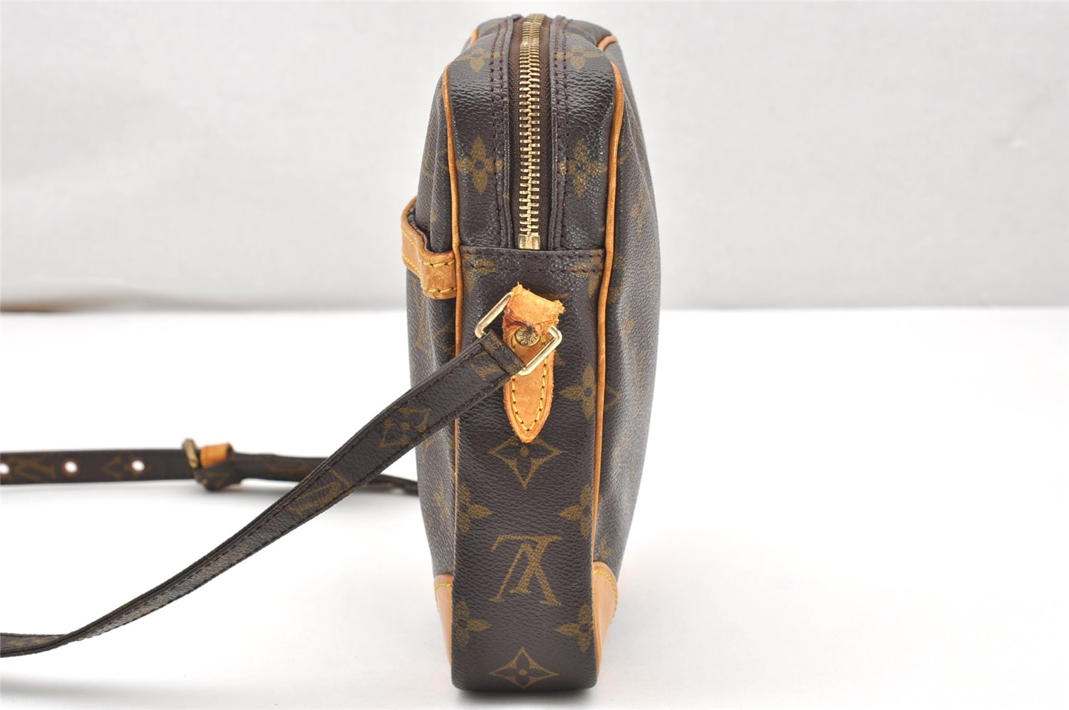 Authentic Louis Vuitton Monogram Danube Shoulder Cross Bag M45266 Junk 3656K