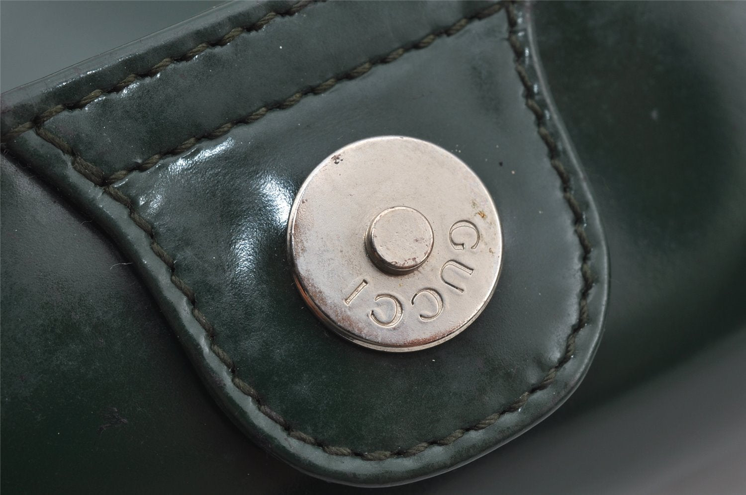 Authentic GUCCI Vintage Shoulder Hand Bag Purse Enamel Green Junk 3667J