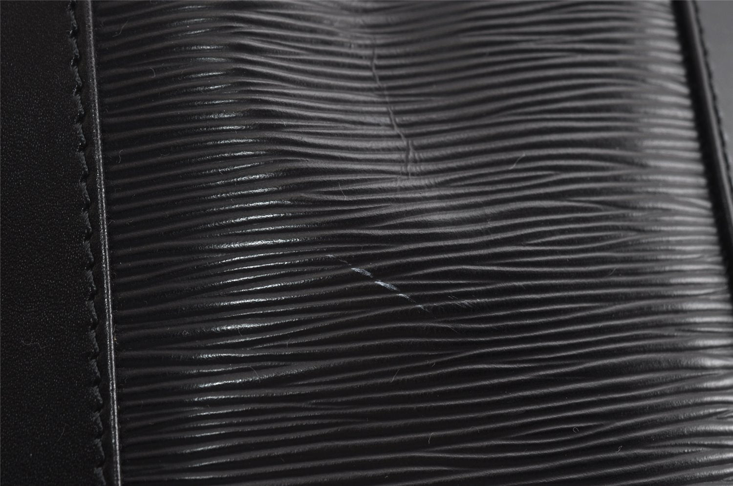 Authentic Louis Vuitton Epi Randonnee PM Shoulder Bag Black M52352 LV 3669I