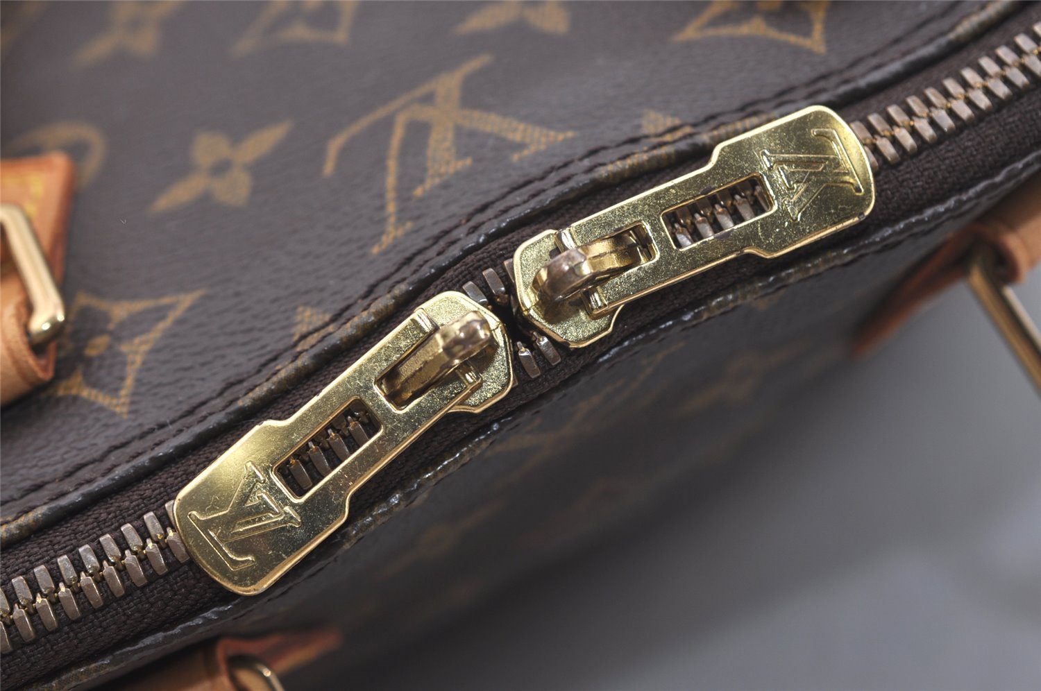 Authentic Louis Vuitton Monogram Alma Hand Bag Purse M51130 LV 3674J