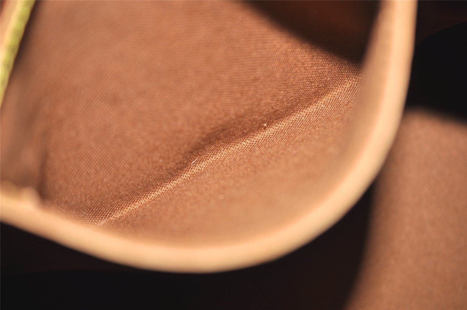 Authentic Louis Vuitton Monogram Alma Hand Bag Purse M51130 LV 3674J