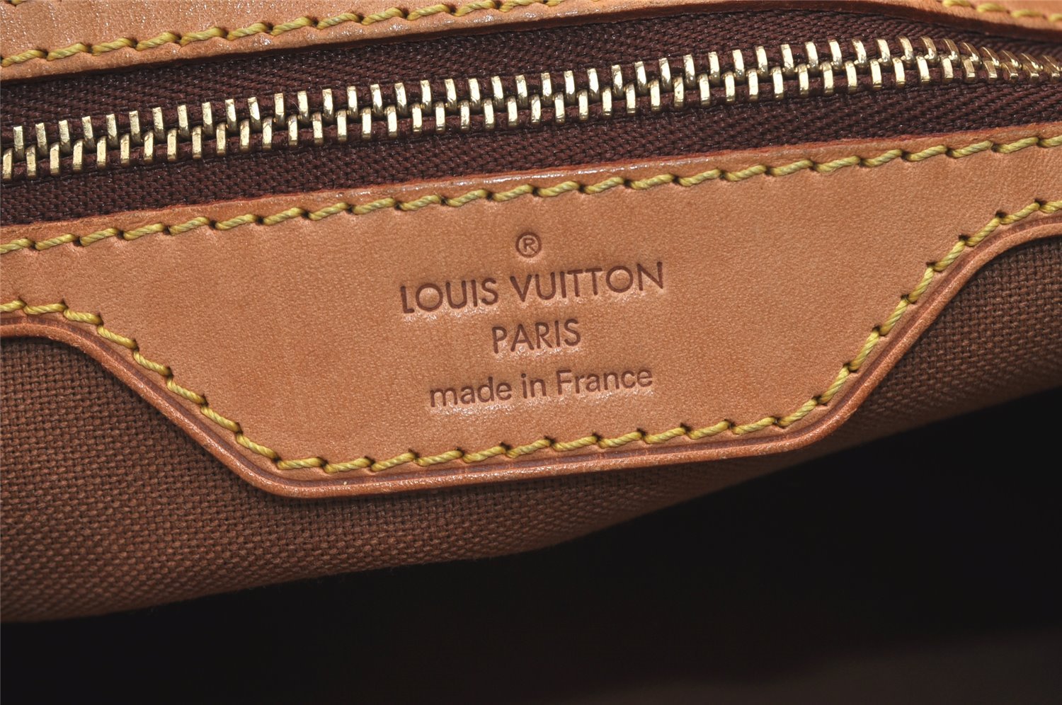 Authentic Louis Vuitton Monogram Batignolles Horizontal Tote Bag M51154 LV 3676J