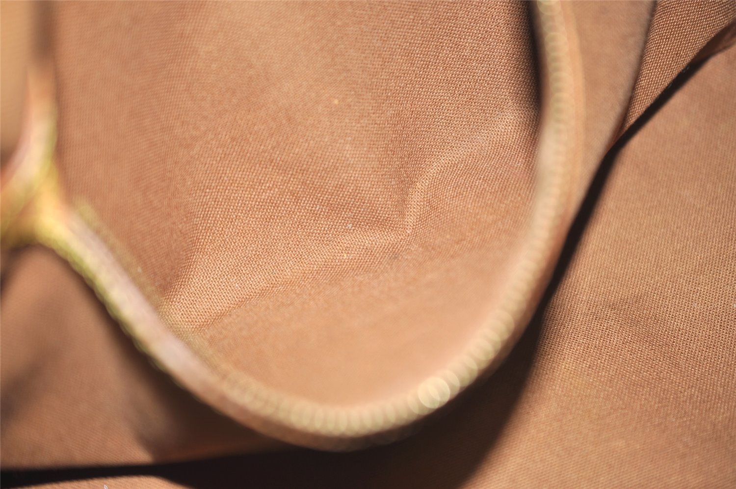 Authentic Louis Vuitton Monogram Batignolles Horizontal Tote Bag M51154 LV 3676J