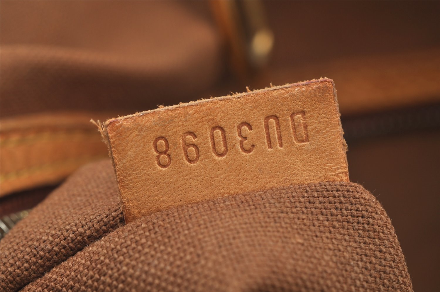 Authentic Louis Vuitton Monogram Batignolles Horizontal Tote Bag M51154 LV 3680J