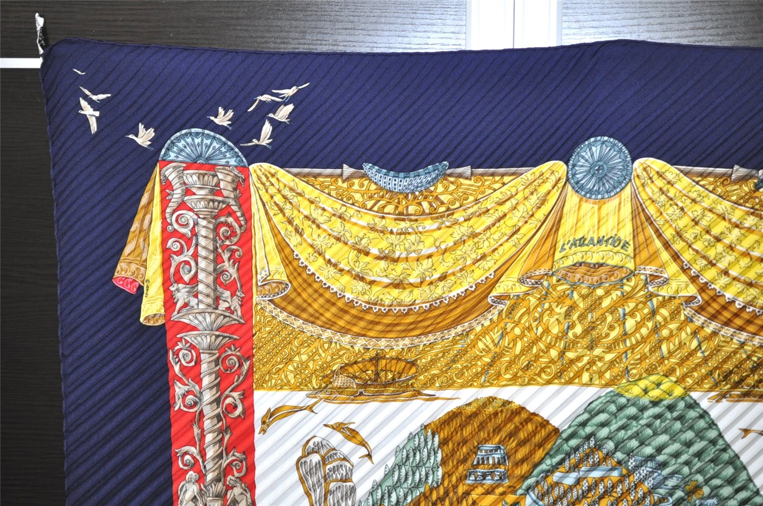 Authentic HERMES Pleats Scarf 