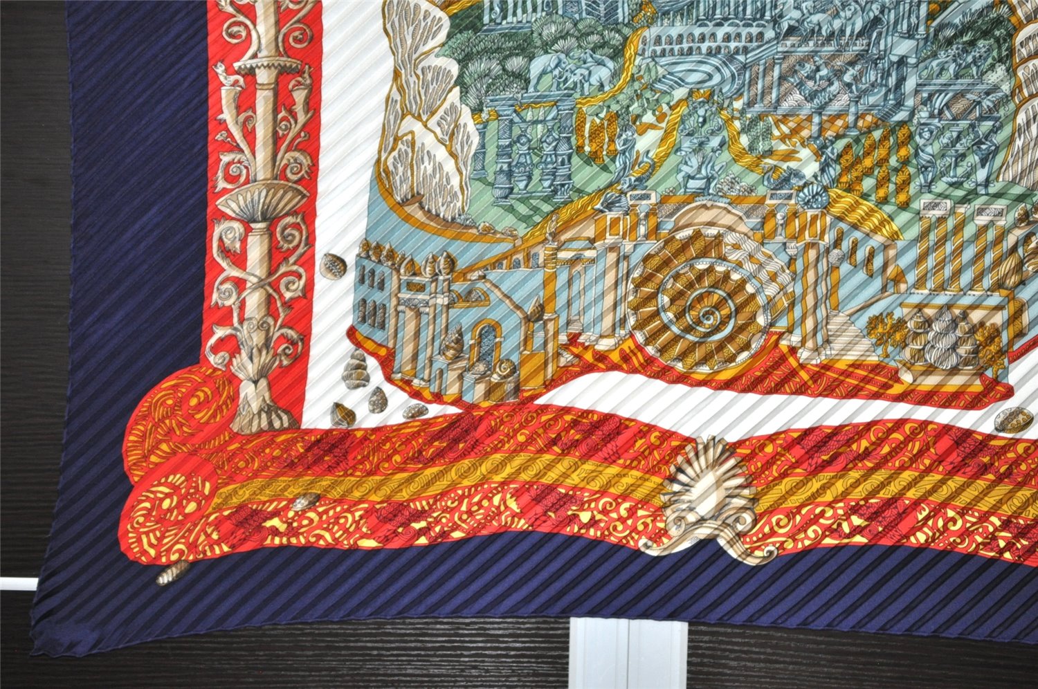 Authentic HERMES Pleats Scarf 