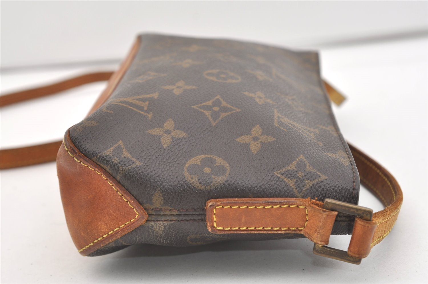 Authentic Louis Vuitton Monogram Trotteur Shoulder Cross Bag M51240 Junk 3686J