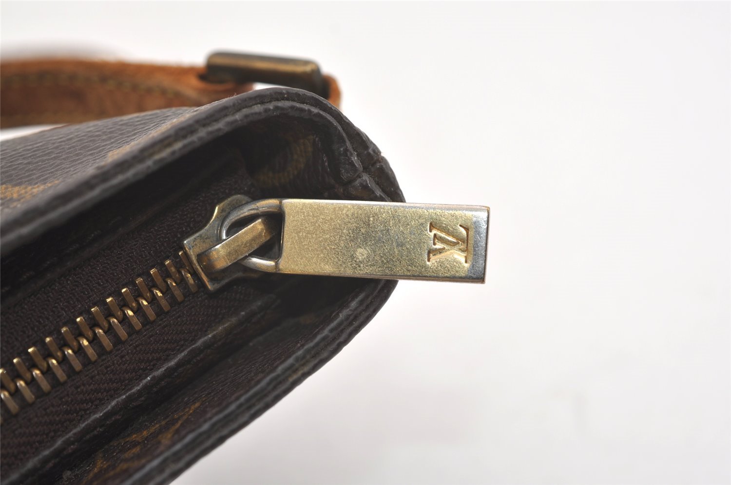 Authentic Louis Vuitton Monogram Trotteur Shoulder Cross Bag M51240 Junk 3686J