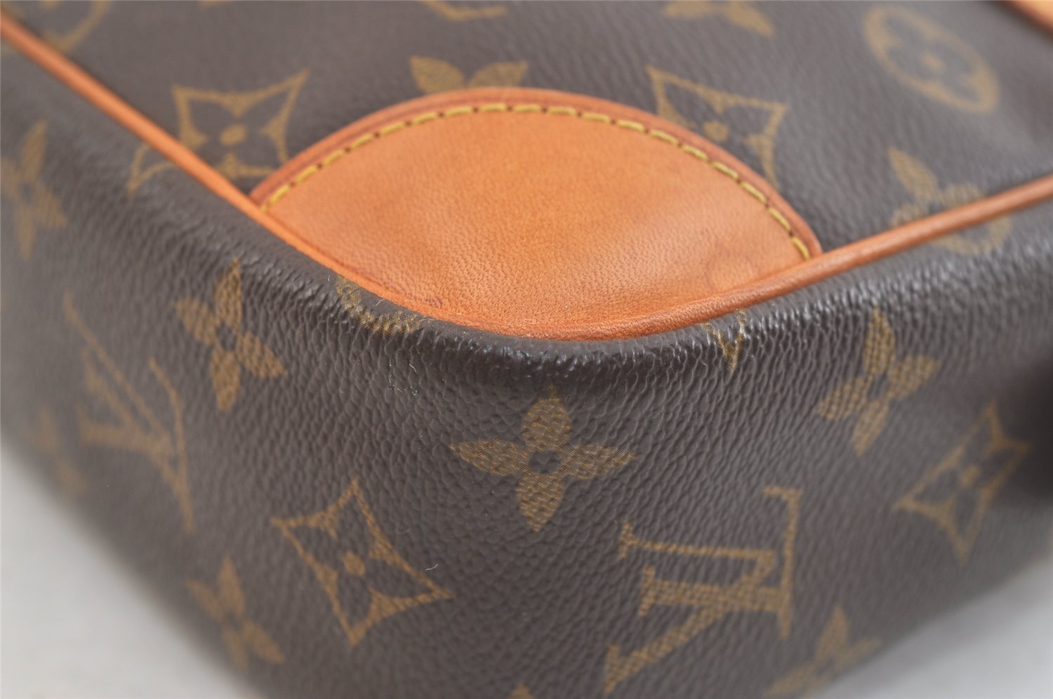 Authentic Louis Vuitton Monogram Compiegne 28 Clutch Hand Bag M51845 LV 3687K