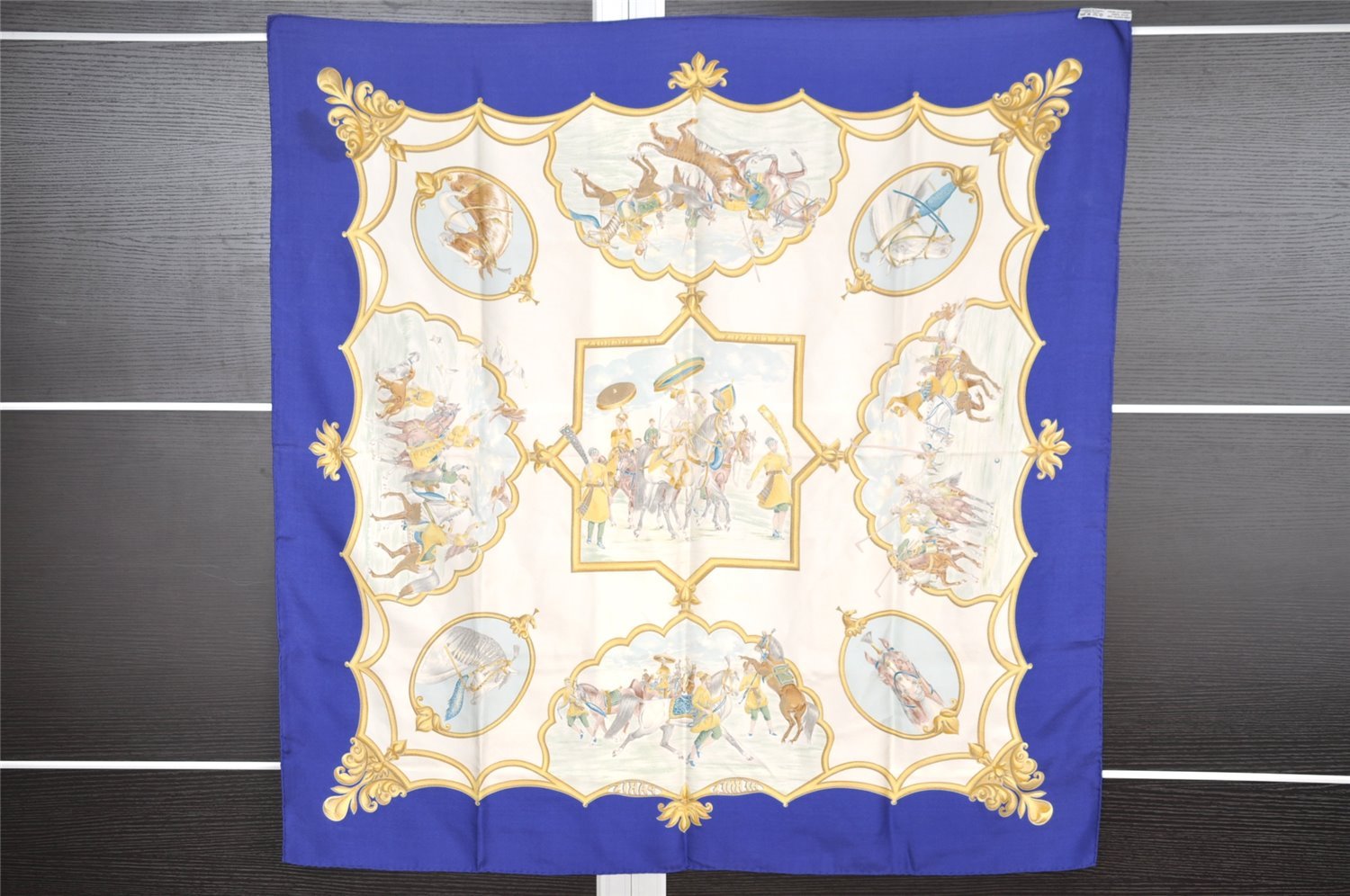 Authentic HERMES Carre 90 Scarf 