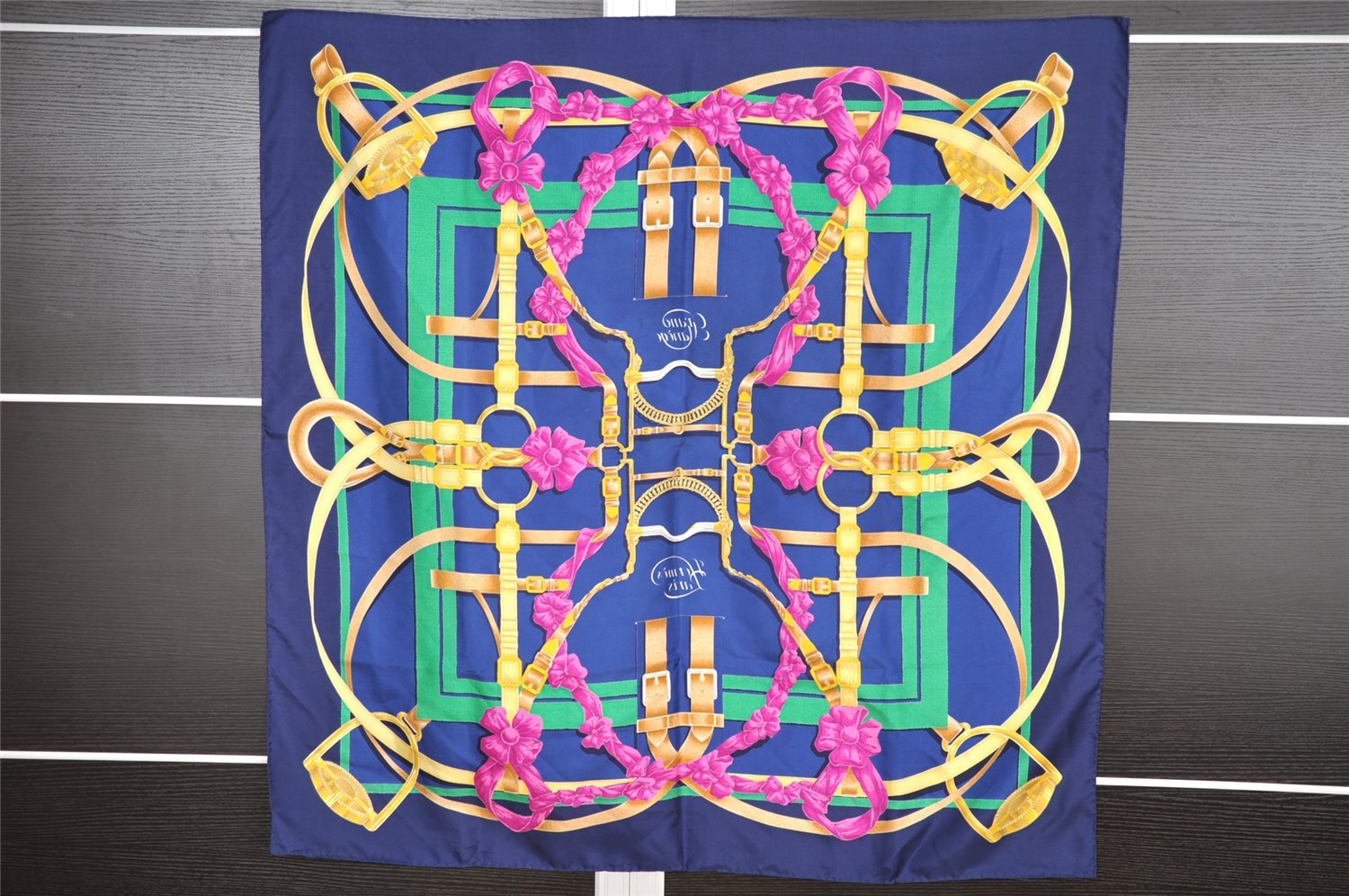 Authentic HERMES Carre 90 Scarf 